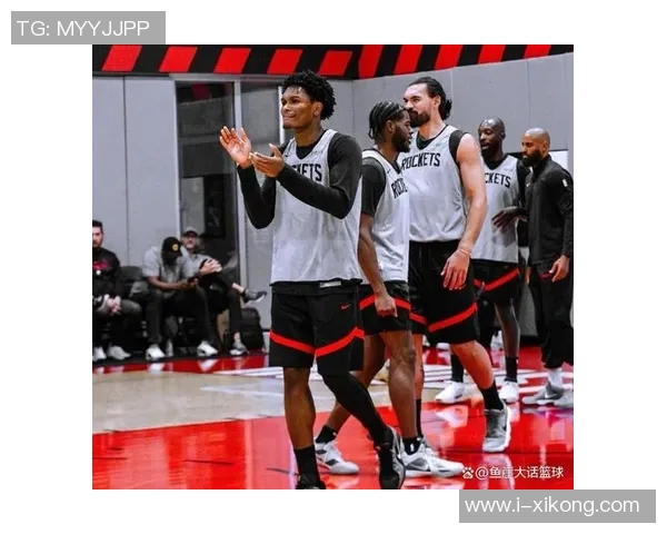 乌度卡盛赞杜兰特为球队关键先生称其终结能力无与伦比 乌度卡盛赞杜兰特为球队关键先生称其终结能力无与伦比