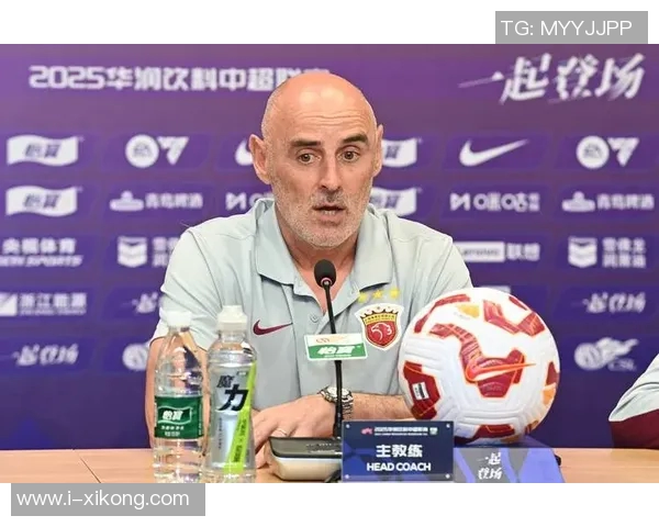 英媒报道海港主帅穆斯卡特告吹流浪者重新与丹尼罗尔谈判 英媒报道海港主帅穆斯卡特告吹流浪者重新与丹尼罗尔谈判