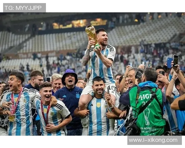 10月德转球员页面浏览量排行榜揭晓C罗梅西伊尔迪兹名列前茅