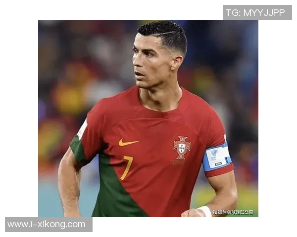 C罗分享回归葡萄牙国家队的帅气照片墨镜加持魅力十足 C罗分享回归葡萄牙国家队的帅气照片墨镜加持魅力十足