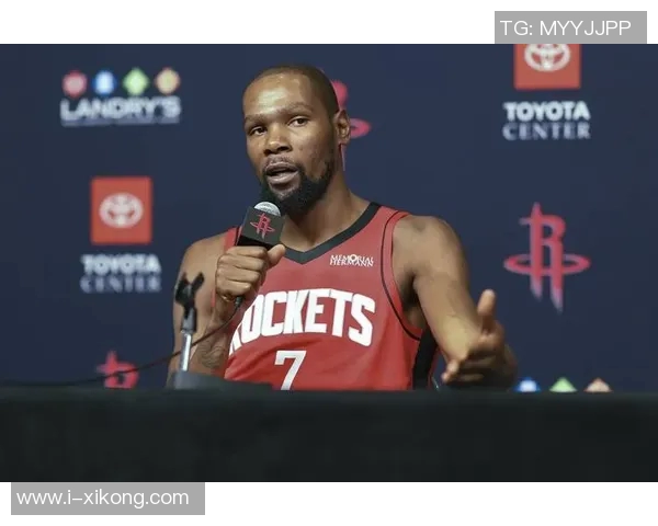 杜兰特谈包夹战术对球队配合的重要性与申京的发挥潜力 杜兰特谈包夹战术对球队配合的重要性与申京的发挥潜力